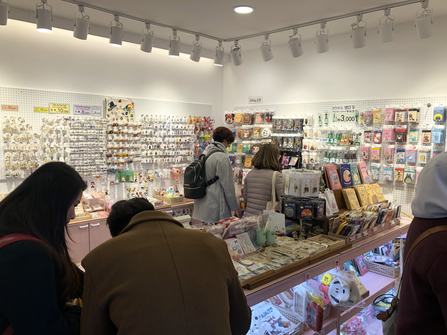Gamcheon Culture Station | Most beautiful souvenir shop with eye catching accessories and designs